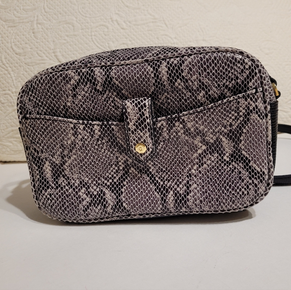 G.I.L.L Crossbody Snake print Black white